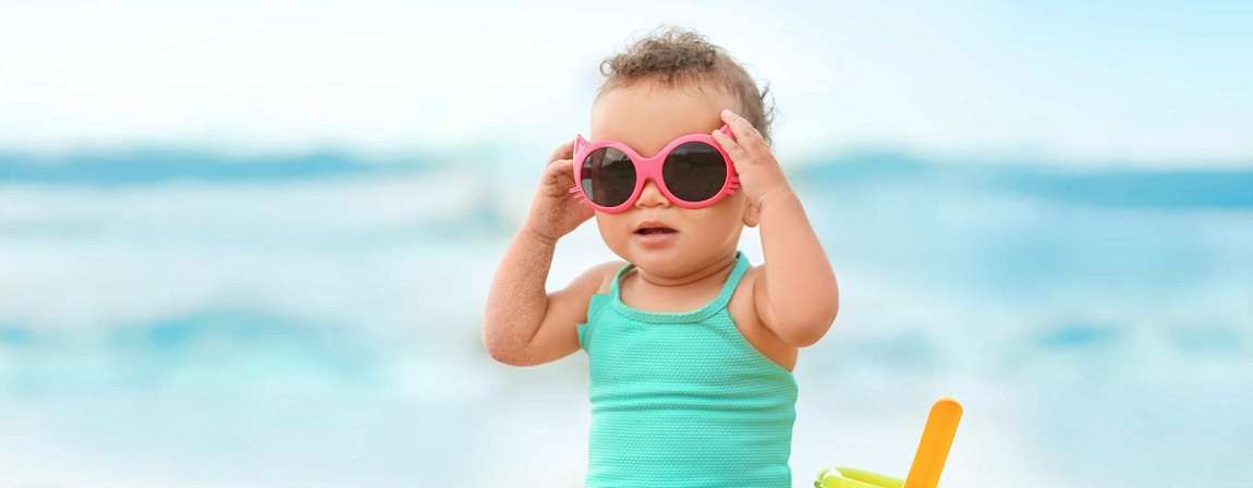 Plage avec un bébé ou un enfant en bas âge